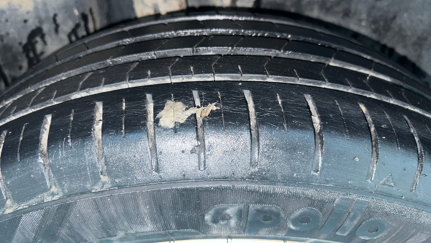 Used 2022 Maruti Suzuki Baleno Zeta MT Petrol Manual tyres RIGHT REAR TYRE TREAD VIEW