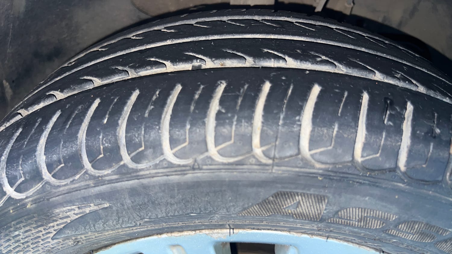 Used 2017 Tata Tiago Revotron XZA Petrol Automatic tyres RIGHT FRONT TYRE TREAD VIEW