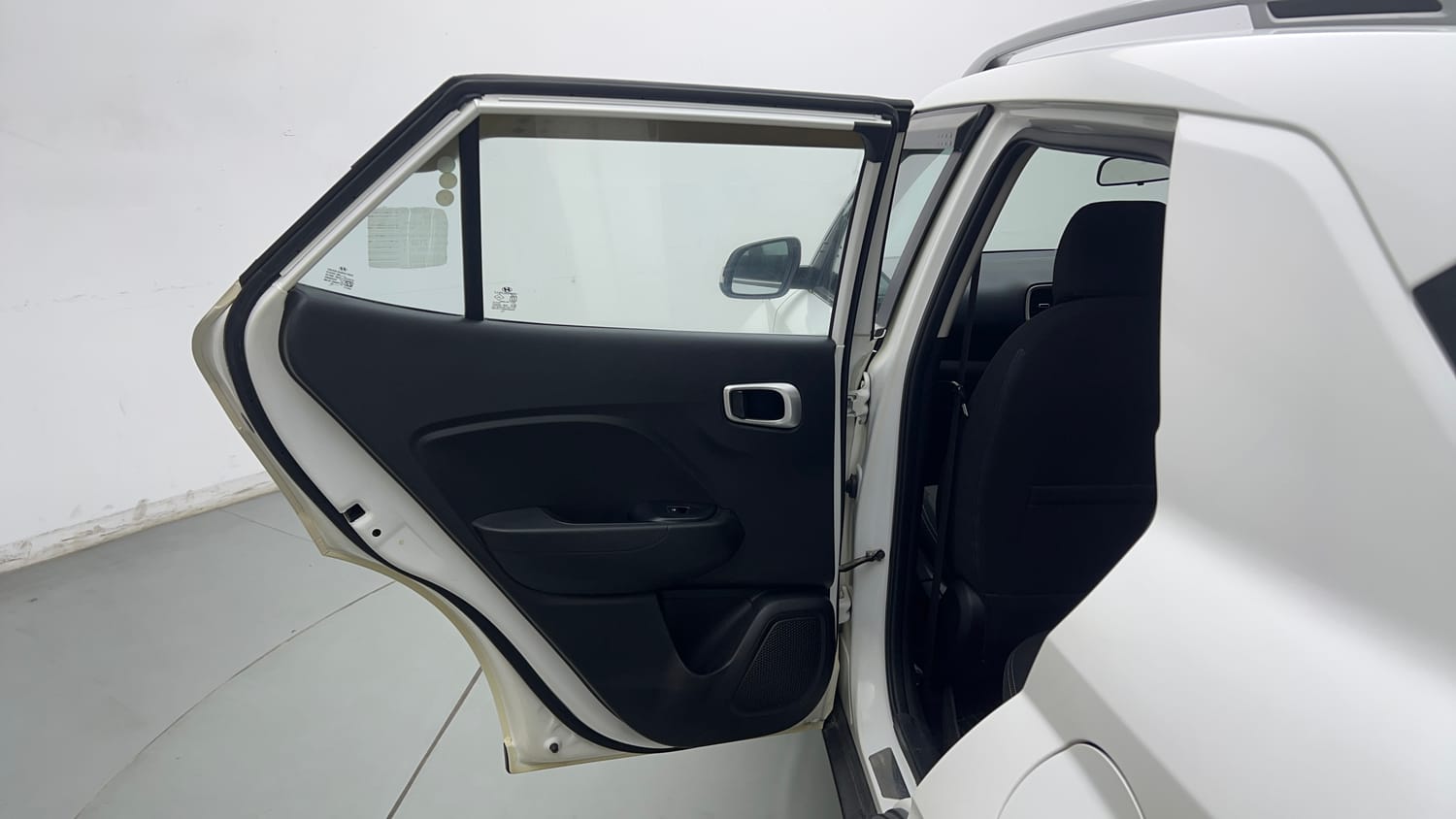 Used 2021 Hyundai Venue SX 1.0 Turbo Petrol Manual interior LEFT REAR DOOR OPEN VIEW