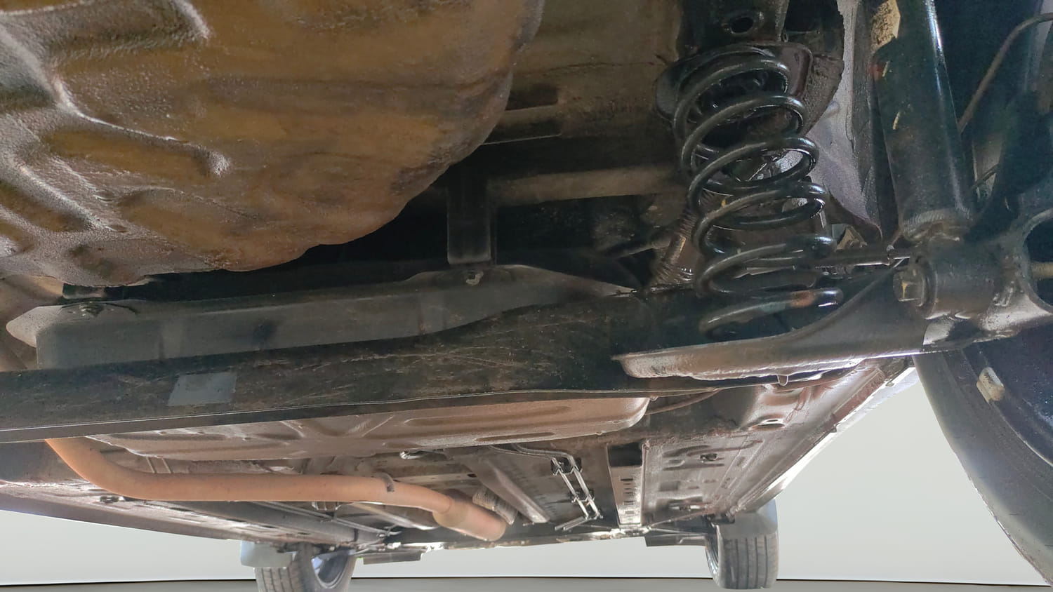 Used 2022 Nissan Magnite XV Premium Turbo CVT Dual Tone Petrol Automatic extra REAR RIGHT UNDERBODY VIEW