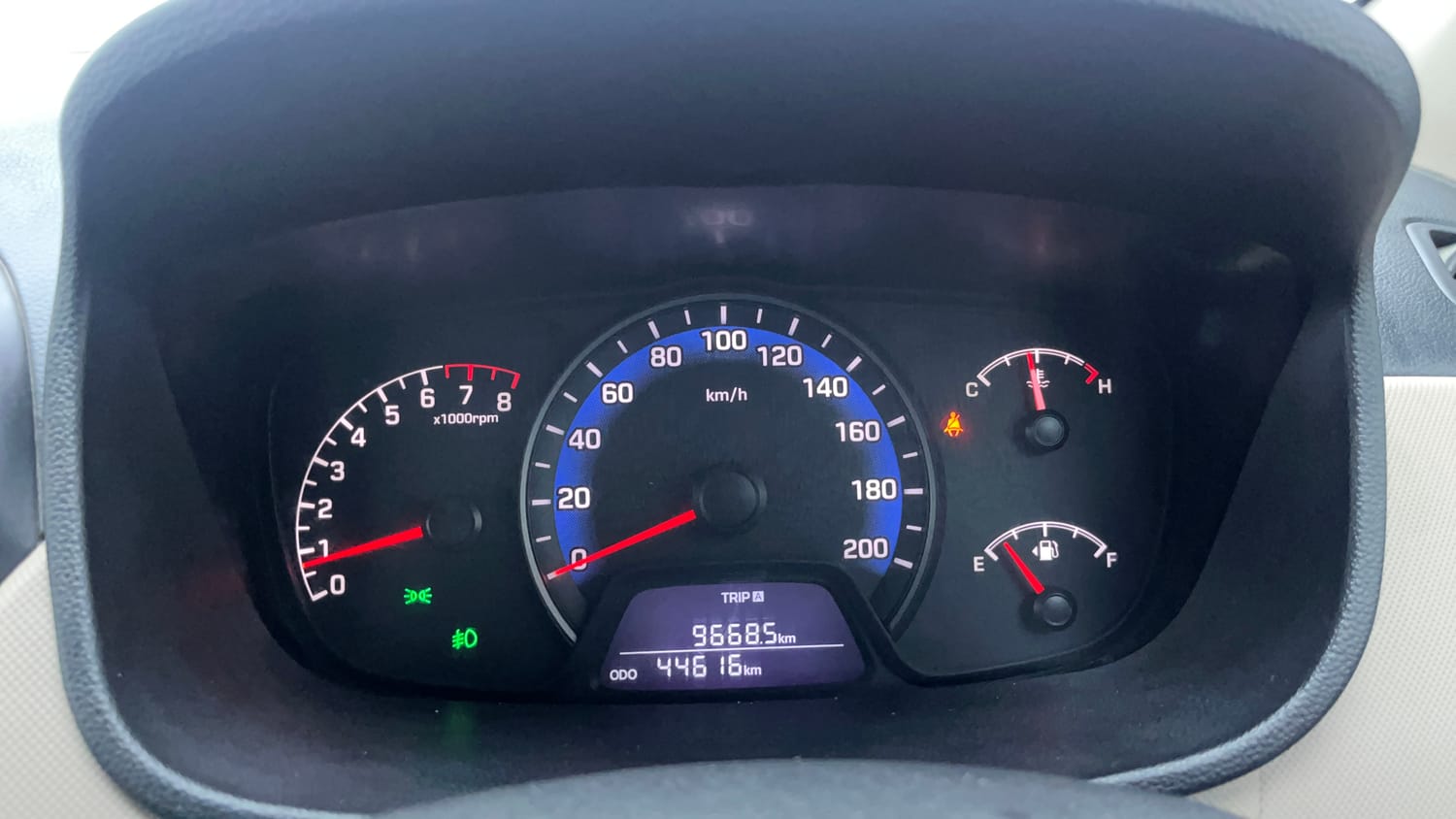 Used 2018 Hyundai Xcent SX Petrol Manual interior CLUSTERMETER VIEW