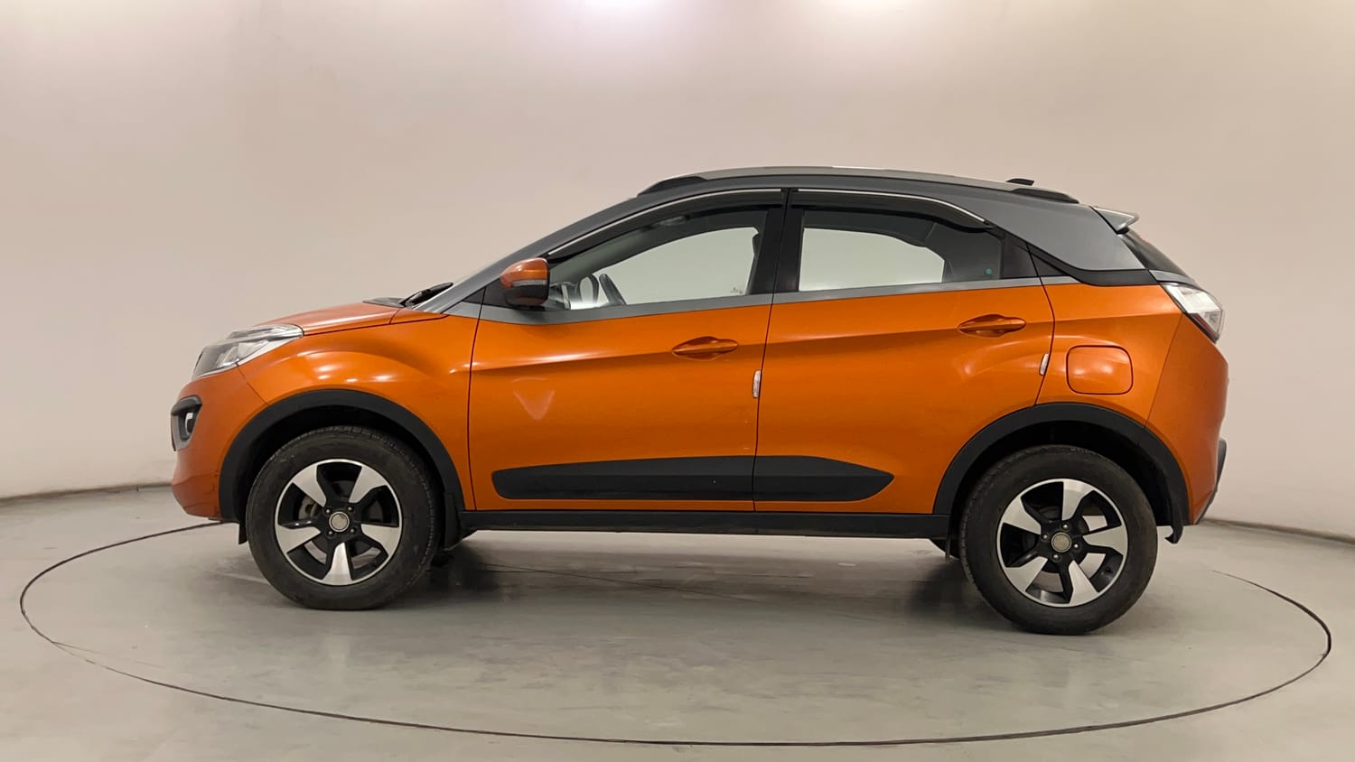 Used 2019 Tata Nexon XZA Plus Petrol Dual Tone Petrol Automatic exterior LEFT SIDE VIEW
