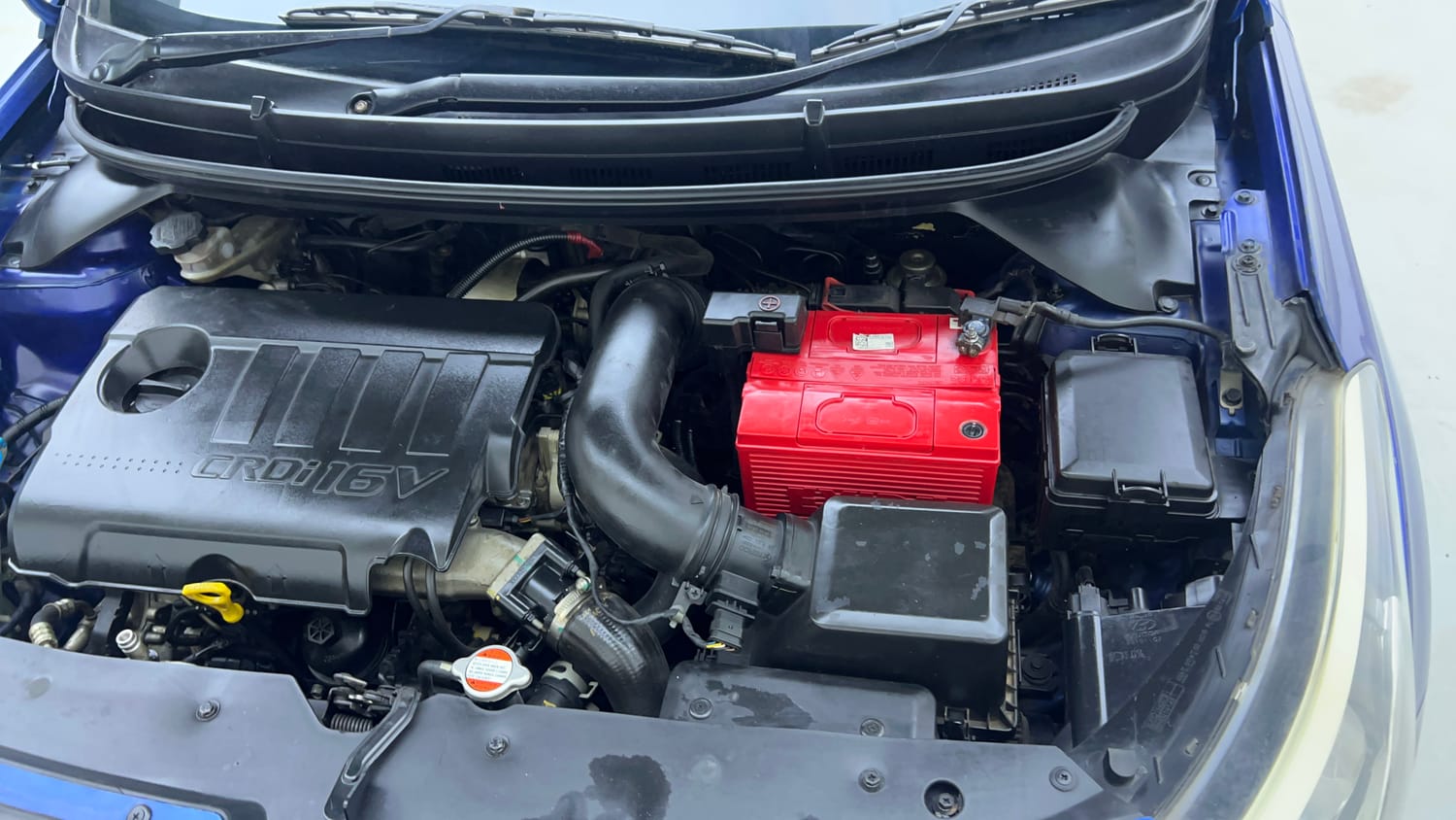 Used 2015 Hyundai Elite i20 Asta 1.4 CRDI Diesel Manual engine ENGINE LEFT SIDE VIEW