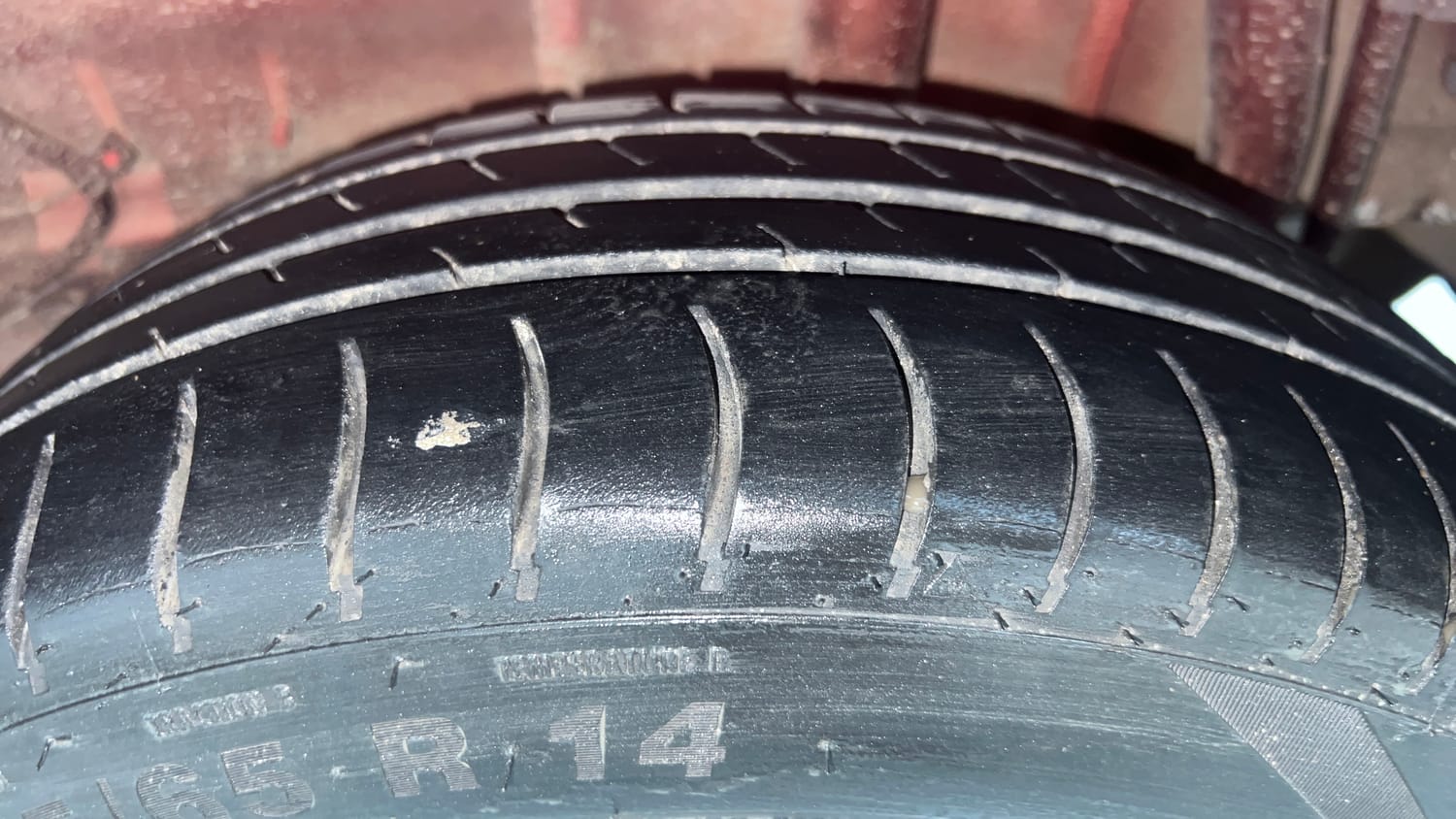 Used 2020 Tata Tiago XT Petrol Manual tyres LEFT REAR TYRE TREAD VIEW
