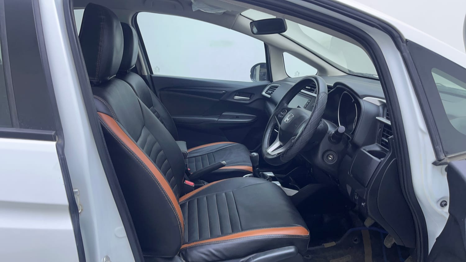 Used 2023 Honda WR-V SV MT Petrol Petrol Manual interior RIGHT SIDE FRONT DOOR CABIN VIEW