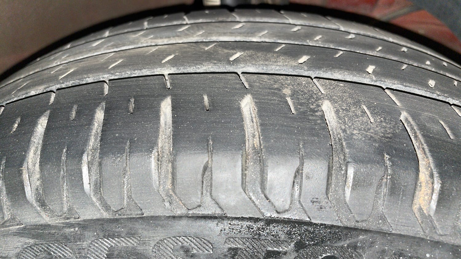 Used 2017 Maruti Suzuki Dzire ZXi Plus Petrol Manual tyres RIGHT FRONT TYRE TREAD VIEW