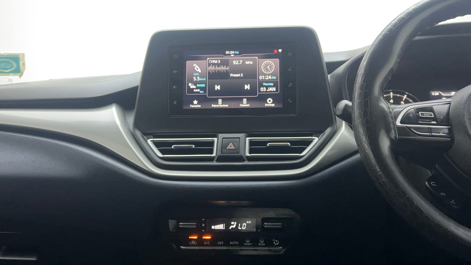 Used 2022 Maruti Suzuki Baleno Zeta MT Petrol Manual interior MUSIC SYSTEM & AC CONTROL VIEW