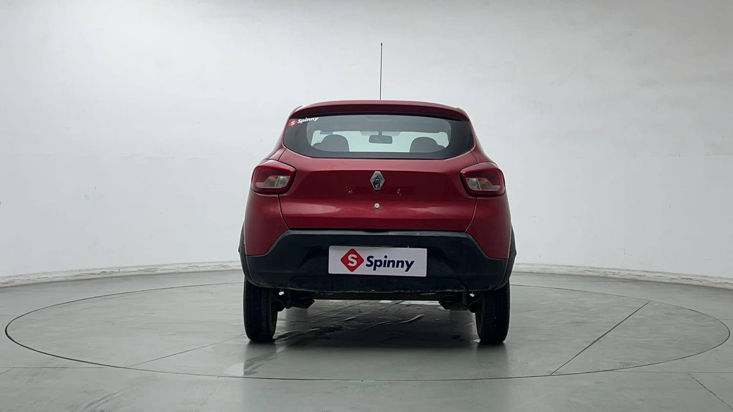 Used 2018 Renault Kwid 1.0 RXT Petrol Manual exterior BACK VIEW