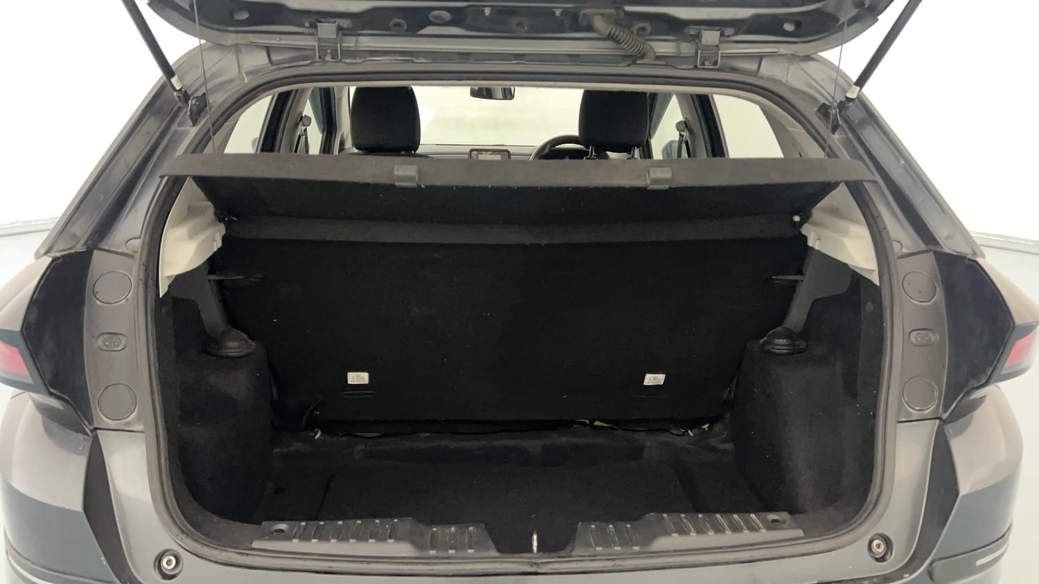 Used 2021 Tata Altroz XM Petrol Petrol Manual interior DICKY INSIDE VIEW