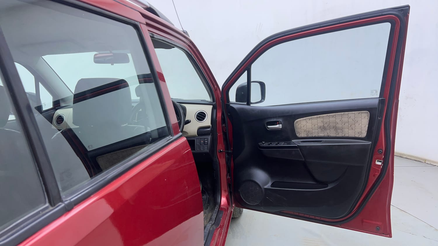 Used 2018 Maruti Suzuki Wagon R 1.0 VXI AMT Petrol Automatic interior RIGHT FRONT DOOR OPEN VIEW