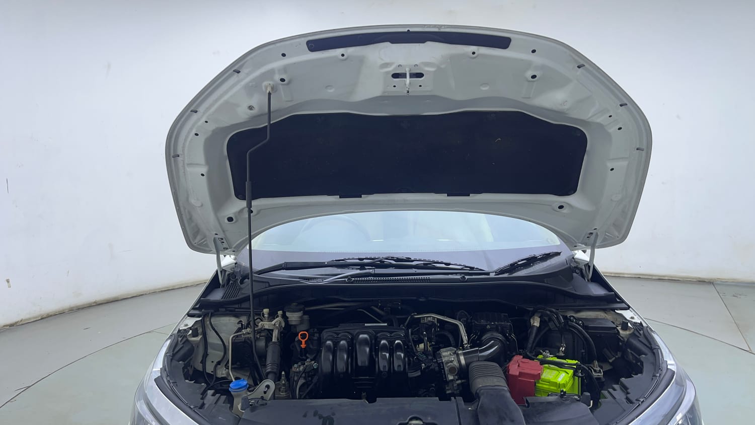 Used 2021 Honda City ZX Petrol Petrol Manual engine ENGINE & BONNET OPEN FRONT VIEW