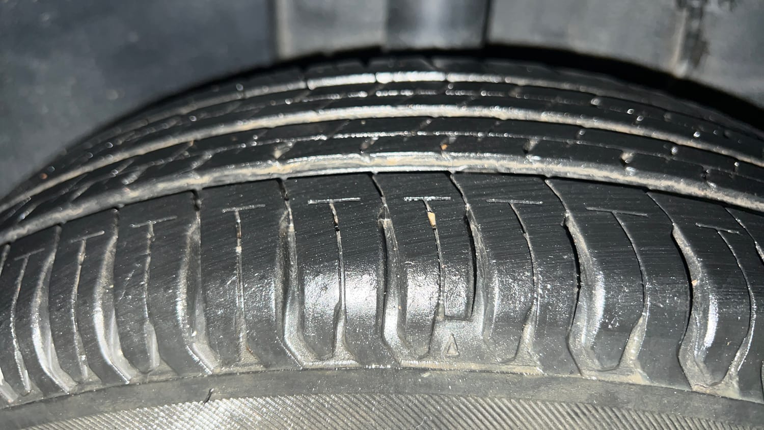 Used 2021 Tata Altroz XM Petrol Petrol Manual tyres RIGHT REAR TYRE TREAD VIEW