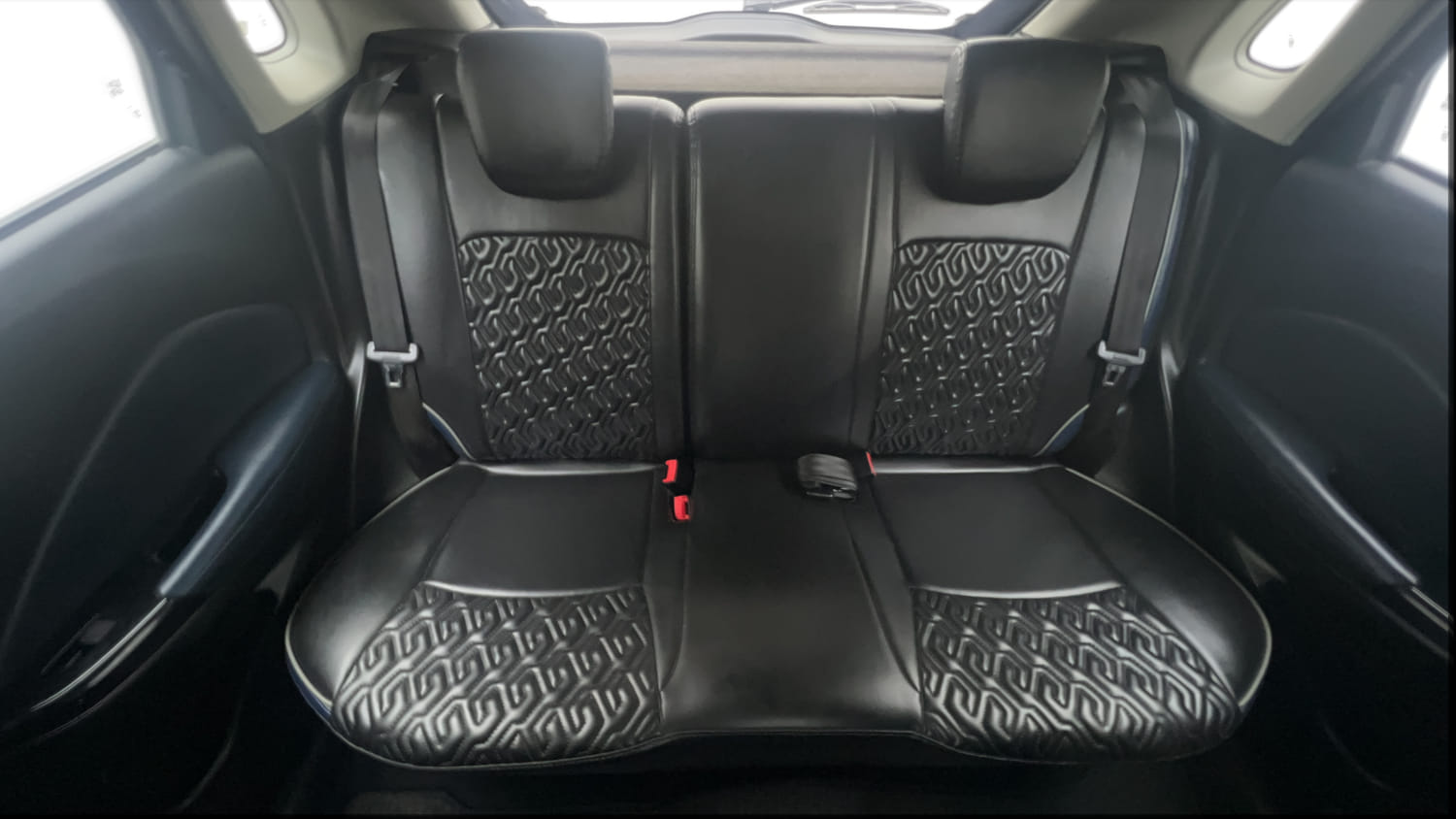 Used 2022 Maruti Suzuki Baleno Zeta MT Petrol Manual interior REAR SEAT CONDITION VIEW