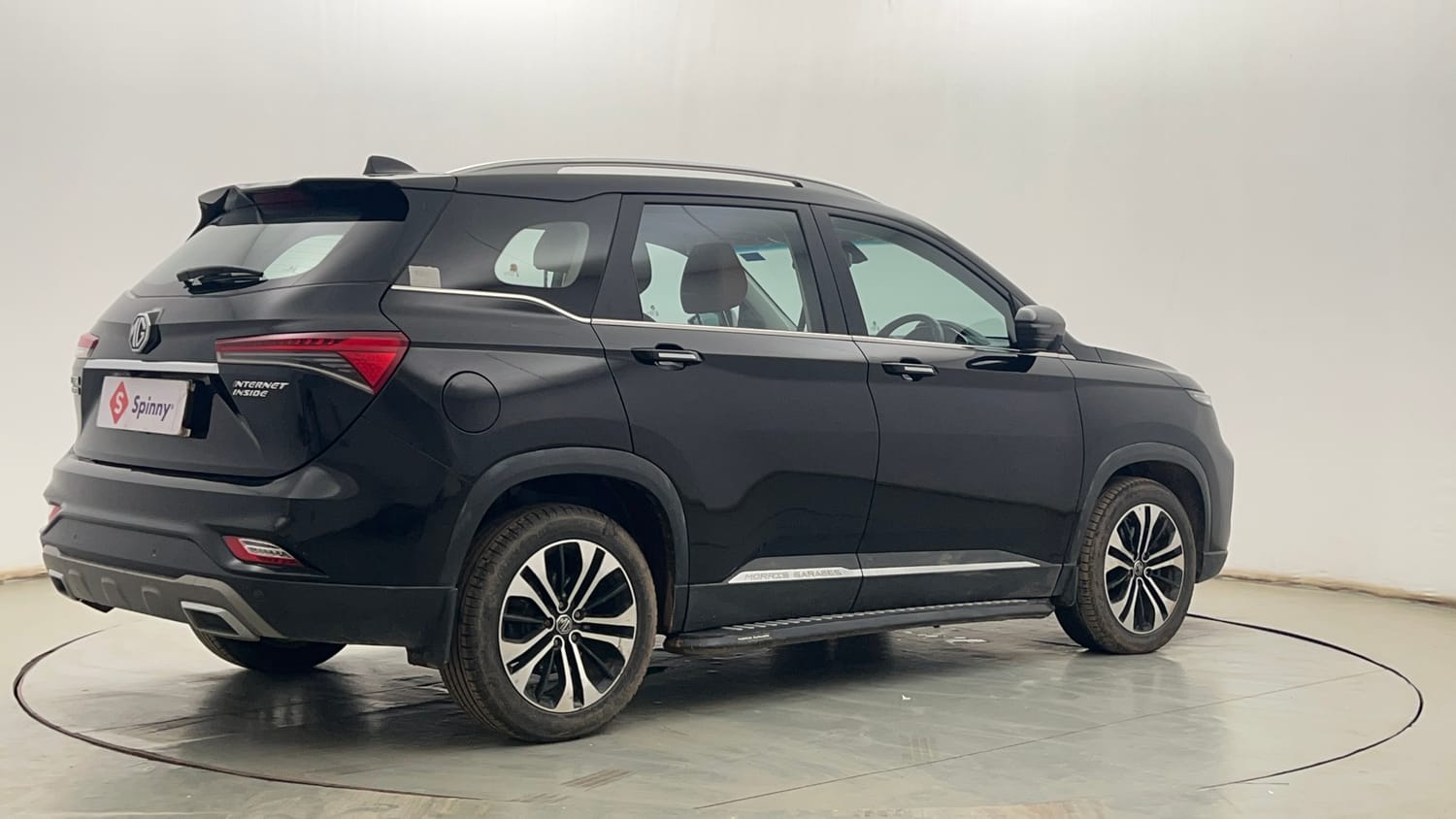 Used 2022 MG Motors Hector Plus Sharp 2.0 Diesel Turbo MT 6-STR Diesel Manual exterior RIGHT REAR CORNER VIEW