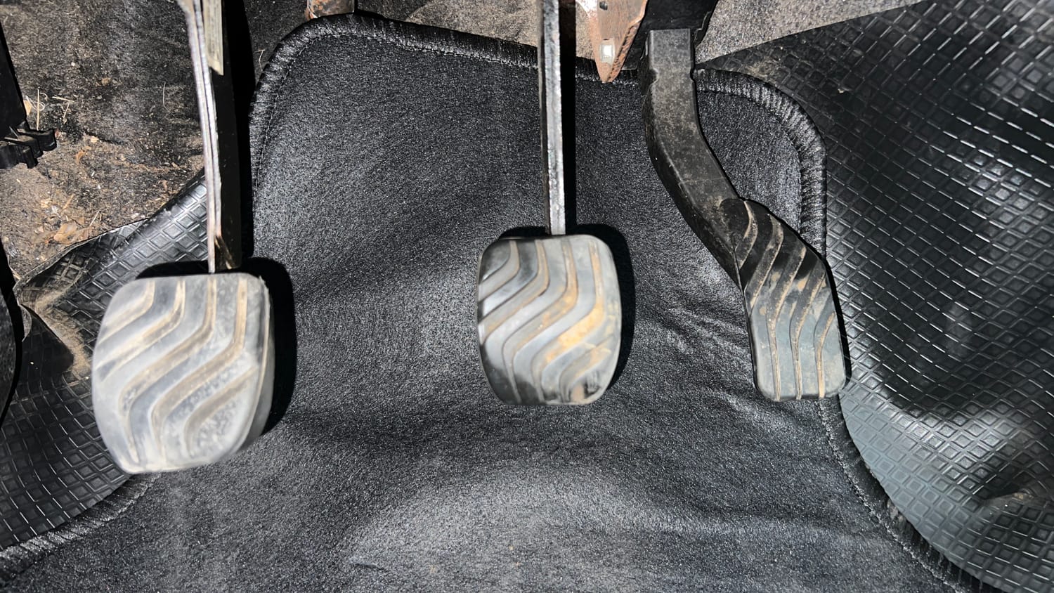 Used 2019 Renault Kwid RXT (O) 1.0 SCE Edition Petrol Manual interior PEDALS VIEW