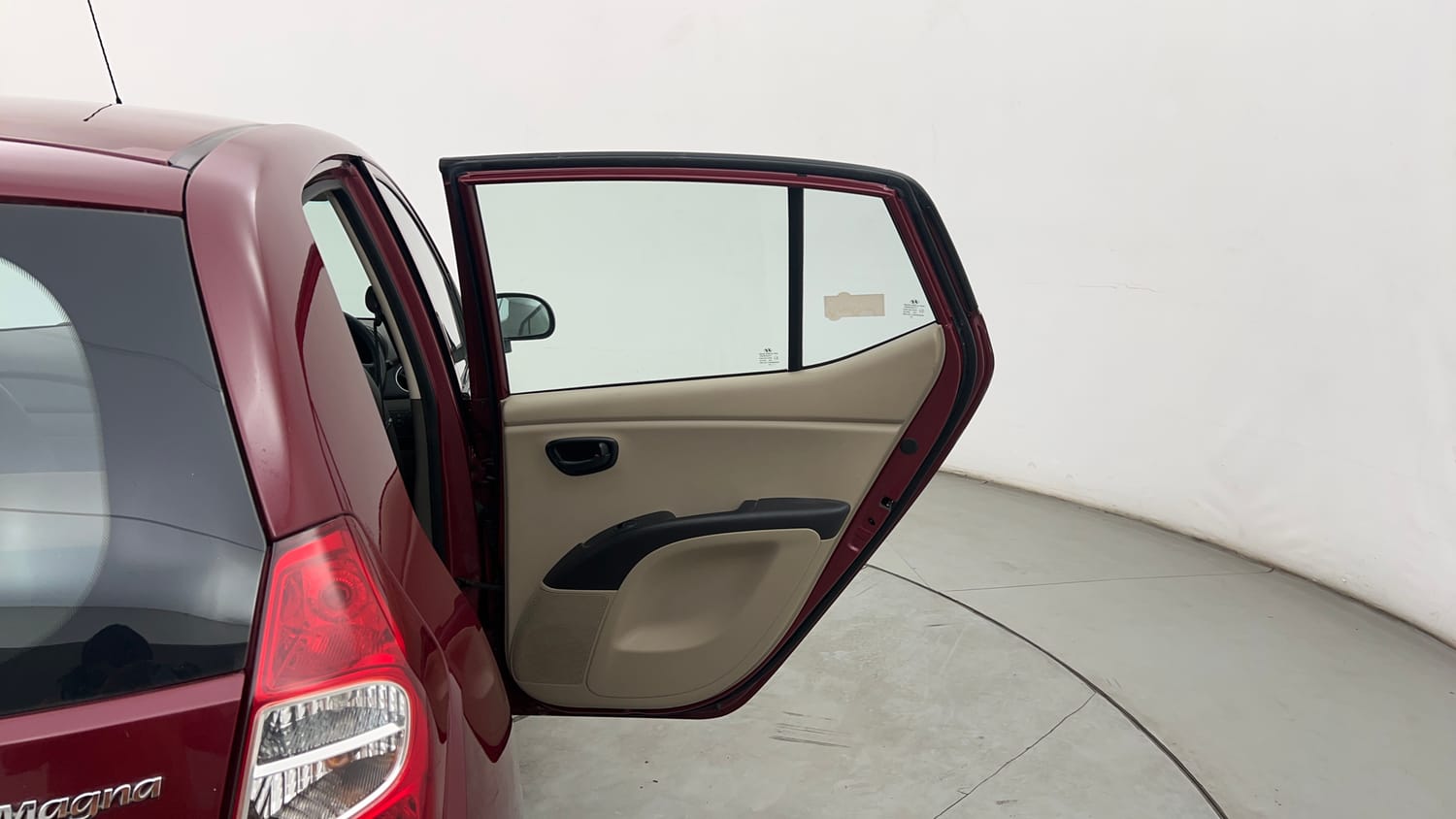 Used 2016 Hyundai i10 Magna 1.1 iRDE2 Petrol Manual interior RIGHT REAR DOOR OPEN VIEW