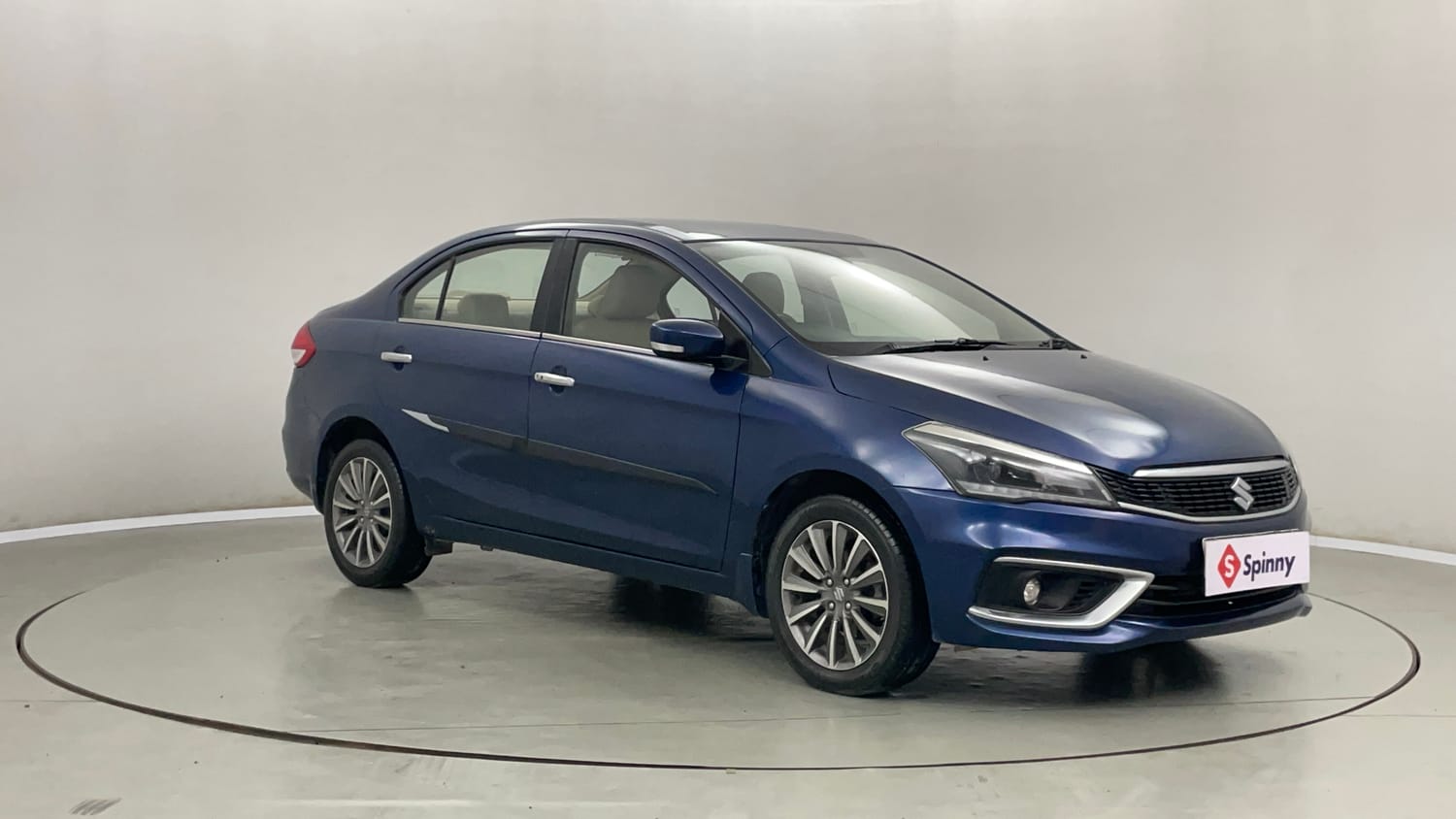 Used 2019 Maruti Suzuki Ciaz Alpha Hybrid 1.5 Petrol Manual exterior RIGHT FRONT CORNER VIEW