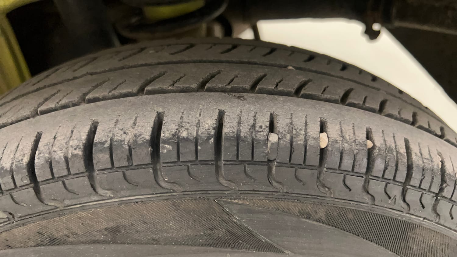 Used 2017 Maruti Suzuki Alto 800 LXi CNG (O) Cng Manual tyres LEFT REAR TYRE TREAD VIEW