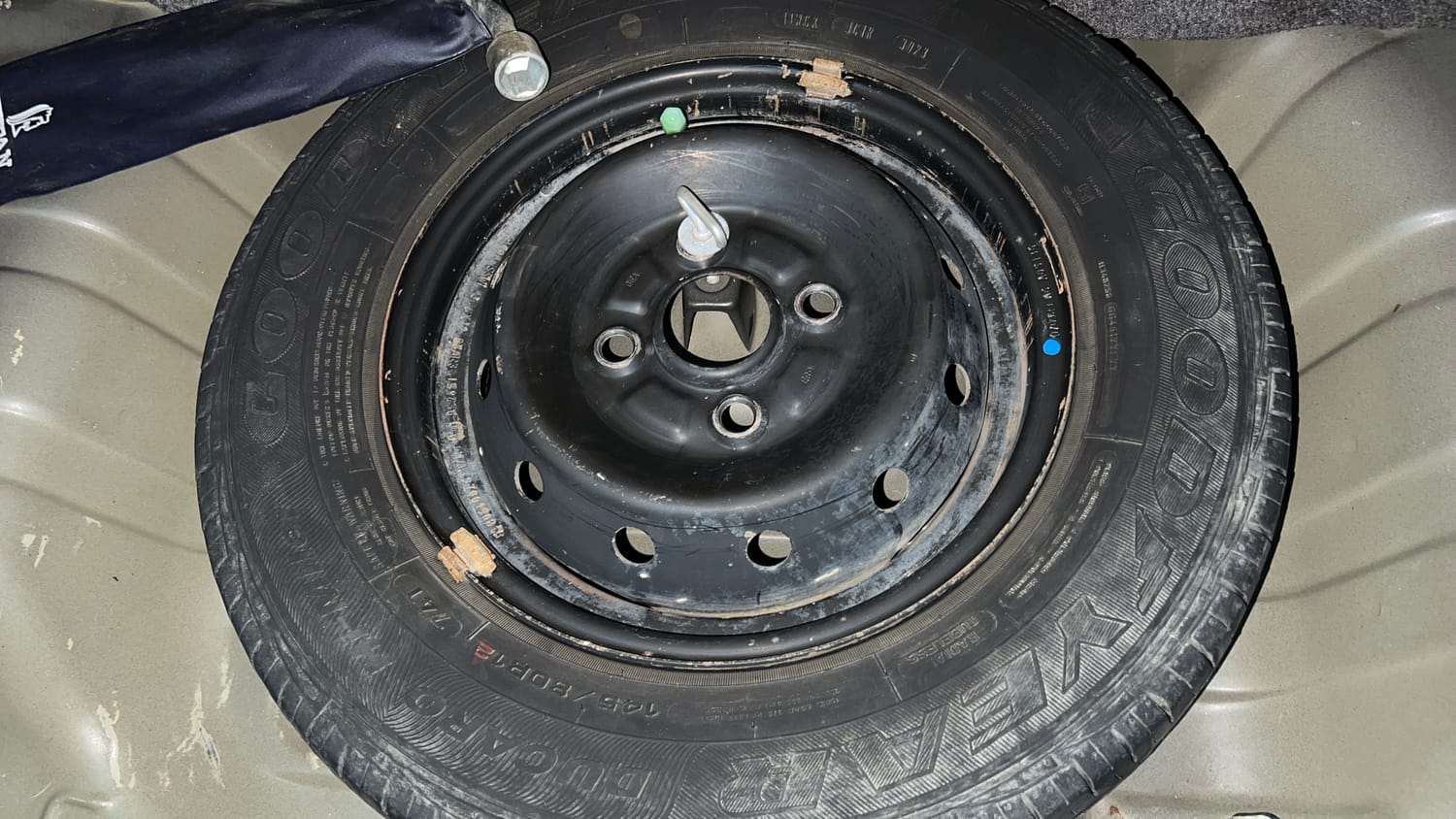 Used 2019 Maruti Suzuki Alto 800 LXi Petrol Manual tyres SPARE TYRE VIEW