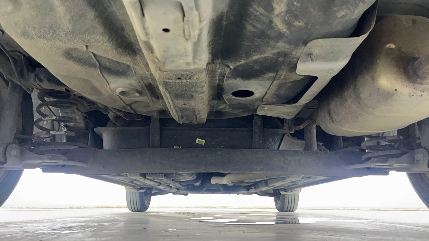 Used 2018 Hyundai Xcent SX Petrol Manual extra REAR UNDERBODY VIEW (TAKEN FROM REAR)