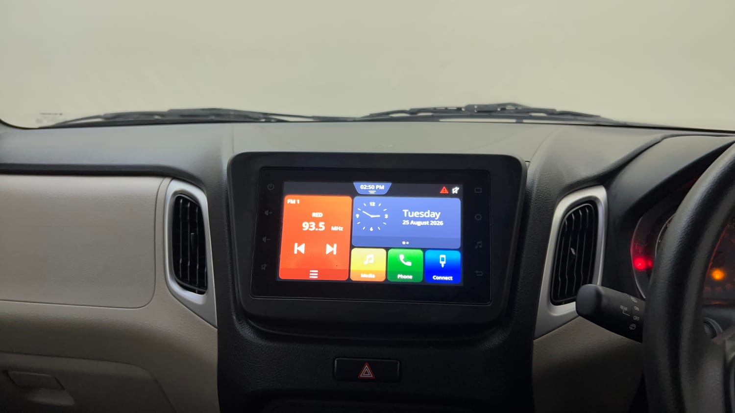 Used 2019 Maruti Suzuki Wagon R ZXi 1.2 Petrol Manual top_features Integrated (in-dash) music system