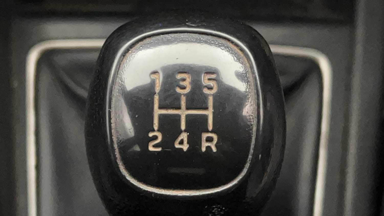 Used 2020 Hyundai Elite i20 Sportz Plus 1.2 Petrol Manual interior GEAR  KNOB VIEW