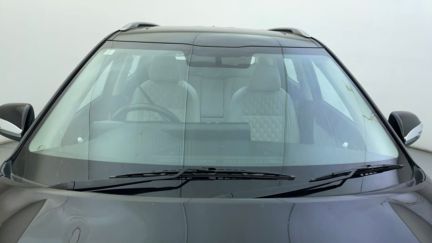 Used 2022 Kia Seltos HTX 1.5 Petrol Manual exterior FRONT WINDSHIELD VIEW