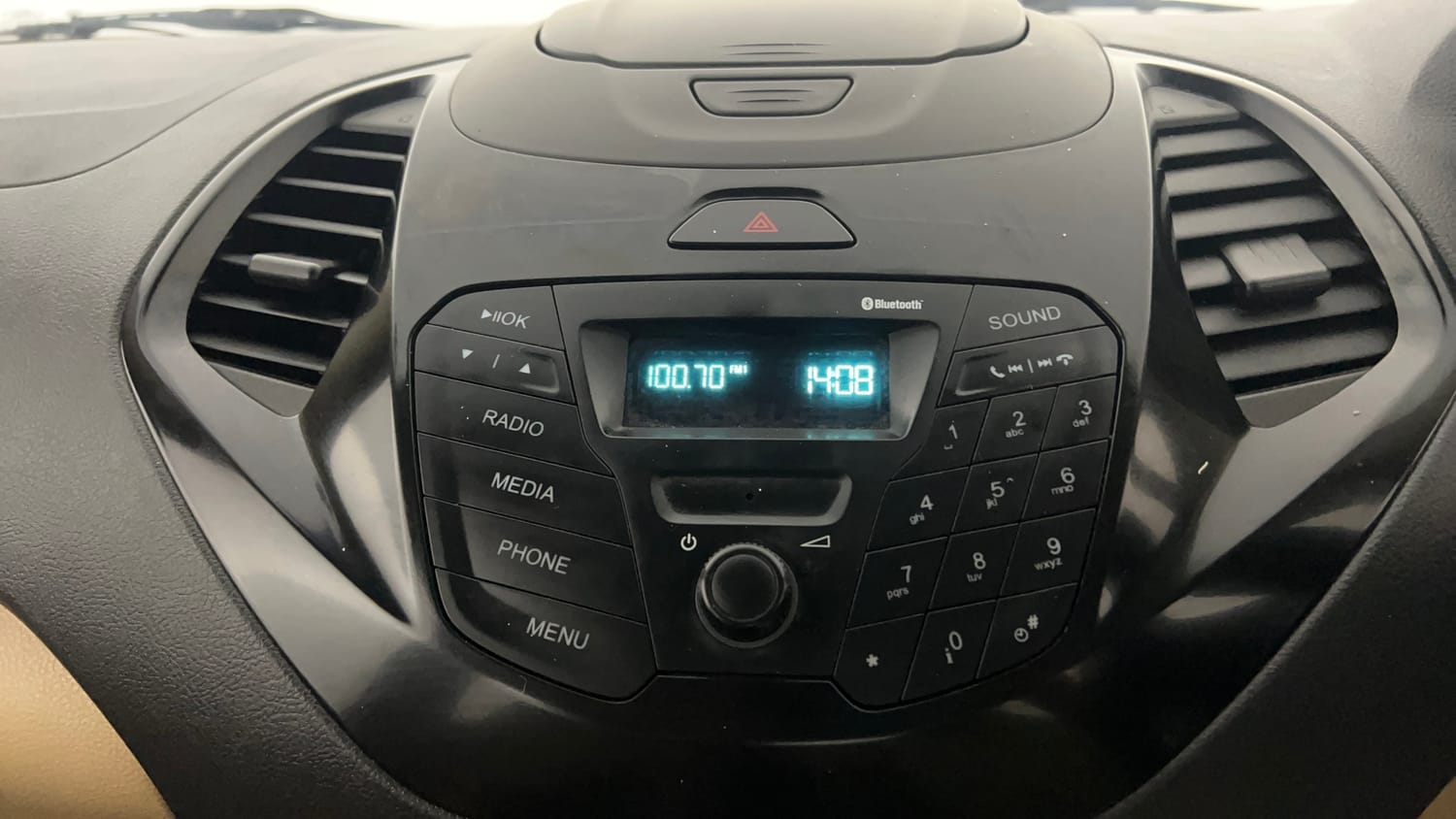 Used 2016 Ford Figo Aspire Titanium 1.2 Ti-VCT Petrol Manual top_features Integrated (in-dash) music system