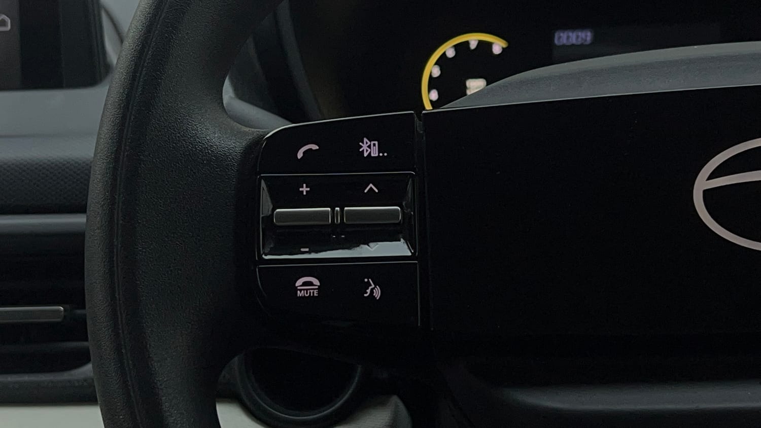 Used 2024 Tata Nexon Pure 1.2 Revotron Petrol 6MT Petrol Manual top_features Steering mounted controls