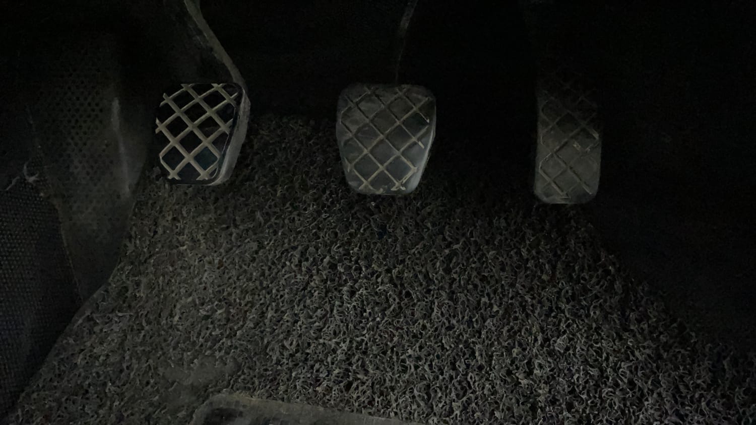Used 2017 Volkswagen Ameo Comfortline 1.2L (P) Petrol Manual interior PEDALS VIEW