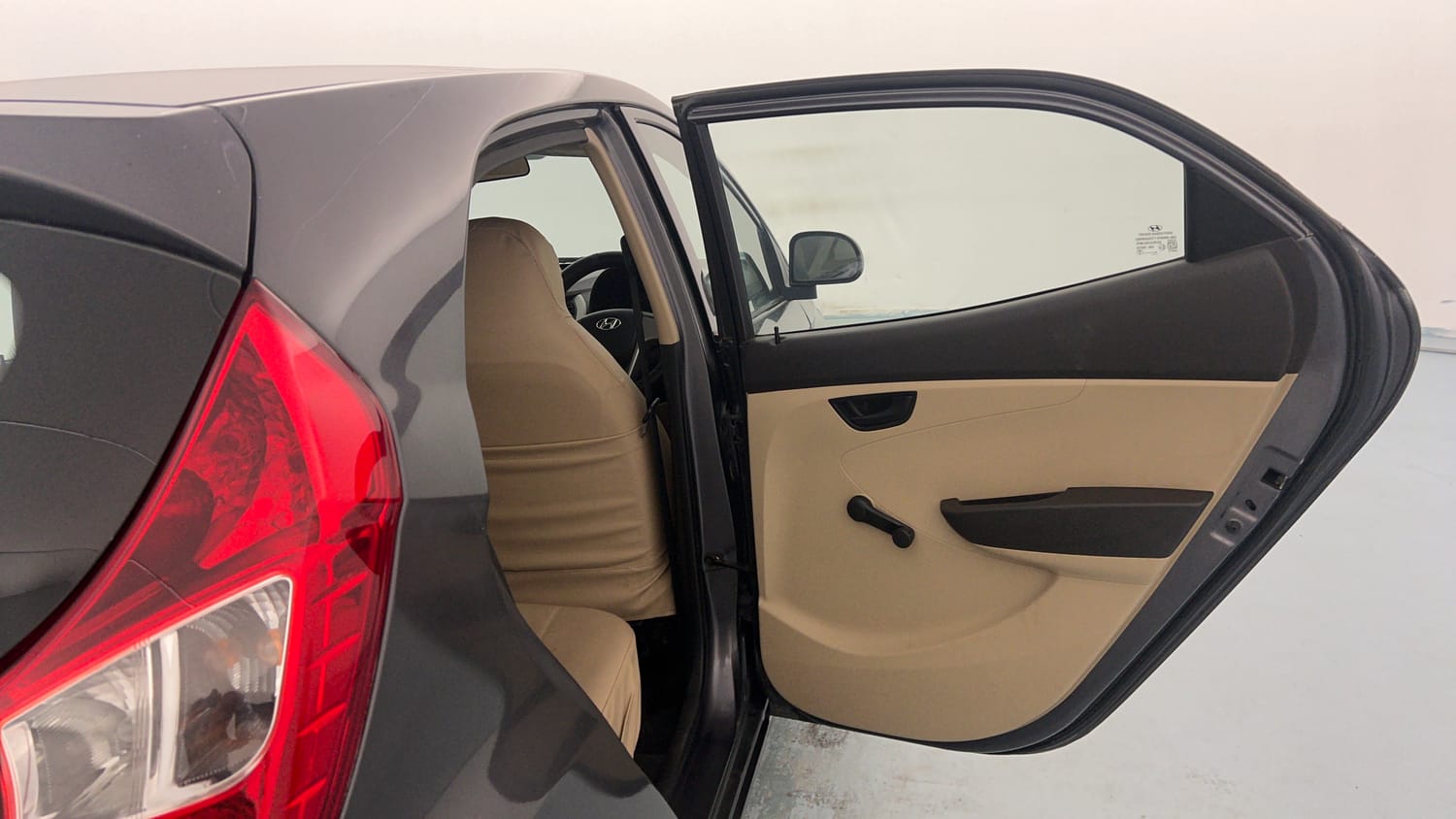 Used 2017 Hyundai Eon Era + AirBag Petrol Manual interior RIGHT REAR DOOR OPEN VIEW