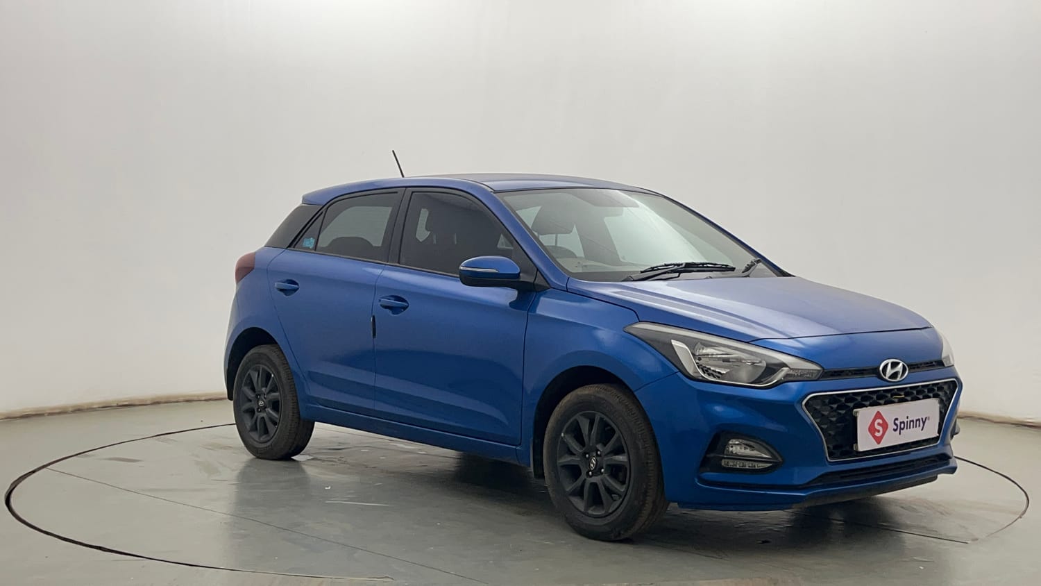 Used 2020 Hyundai Elite i20 Sportz Plus 1.2 Petrol Manual exterior RIGHT FRONT CORNER VIEW