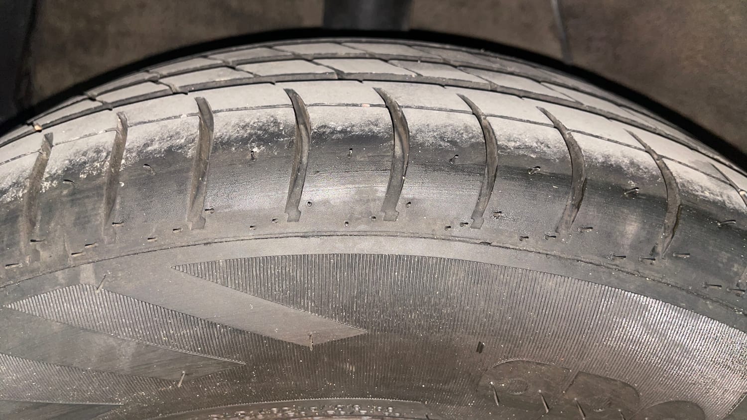 Used 2021 Hyundai Aura S 1.2 Petrol Petrol Manual tyres RIGHT REAR TYRE TREAD VIEW