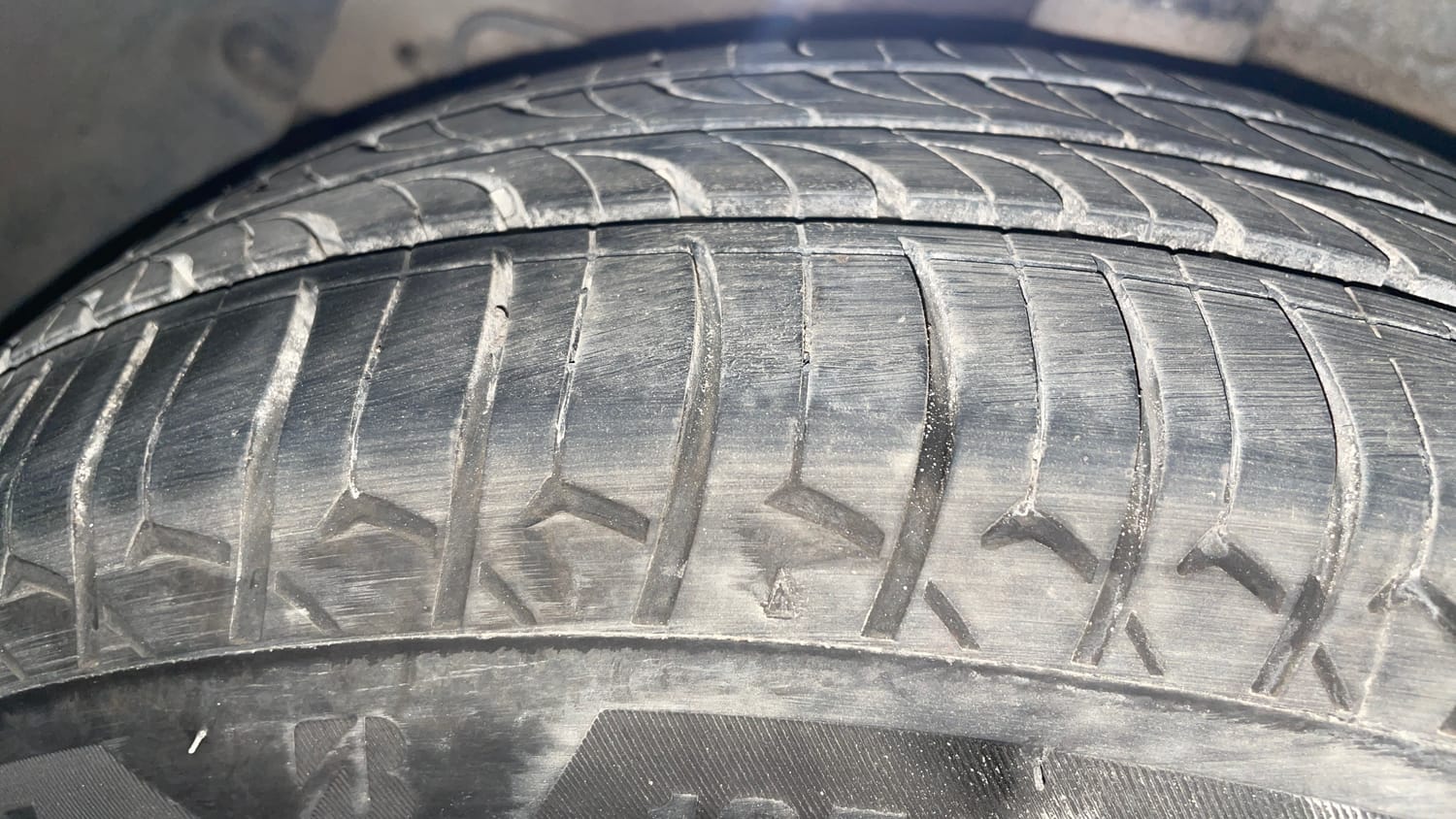 Used 2014 Hyundai Xcent S 1.2 (O) Petrol Manual tyres RIGHT REAR TYRE TREAD VIEW