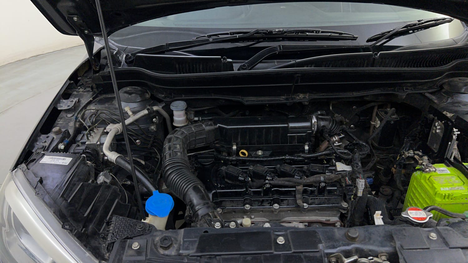 Used 2021 maruti-suzuki Vitara Brezza VXi Petrol Manual engine ENGINE RIGHT SIDE HINGE & APRON VIEW