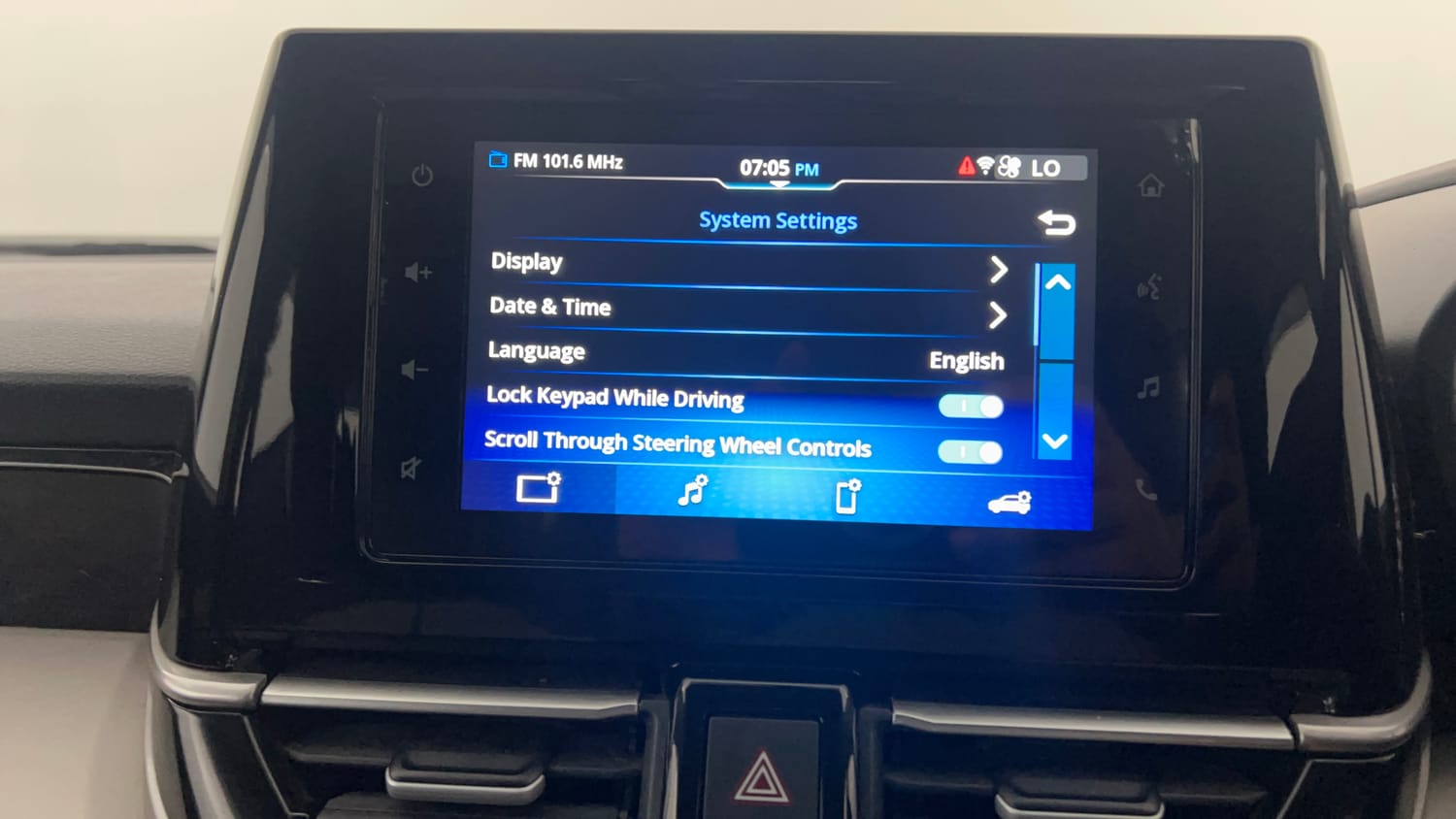Used 2026 Maruti Suzuki Victoris VXI MT 2W Petrol Manual top_features Touch screen infotainment system