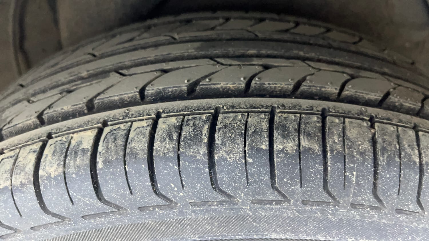 Used 2014 Hyundai i20 Asta 1.2 Petrol Manual tyres LEFT REAR TYRE TREAD VIEW