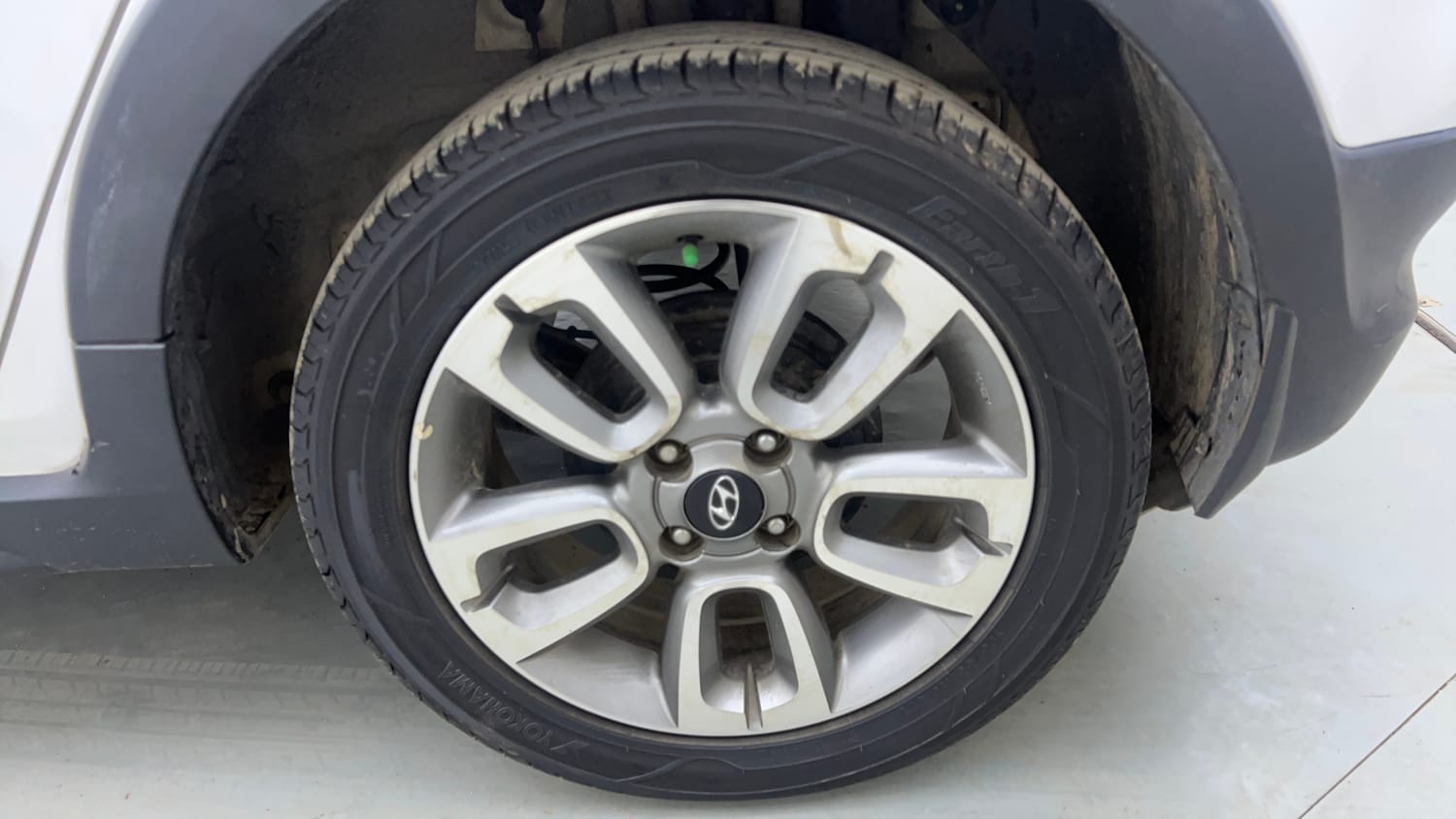 Used 2015 Hyundai i20 Active 1.2 S Petrol Manual tyres LEFT REAR TYRE RIM VIEW