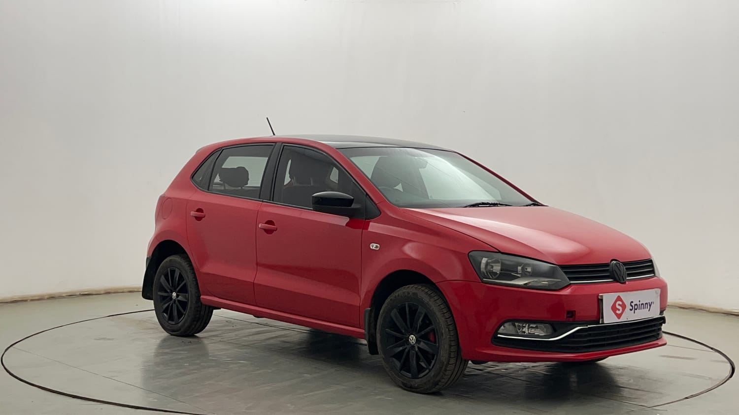 Used 2014 Volkswagen Polo Highline1.2L (P) Petrol Manual exterior RIGHT FRONT CORNER VIEW