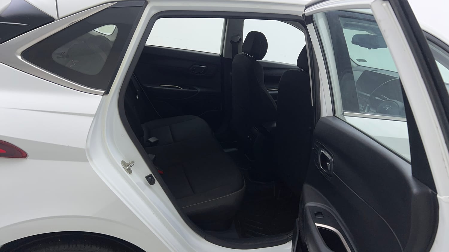 Used 2022 Hyundai i20 Asta (O) 1.2 IVT Petrol Automatic interior RIGHT SIDE REAR DOOR CABIN VIEW