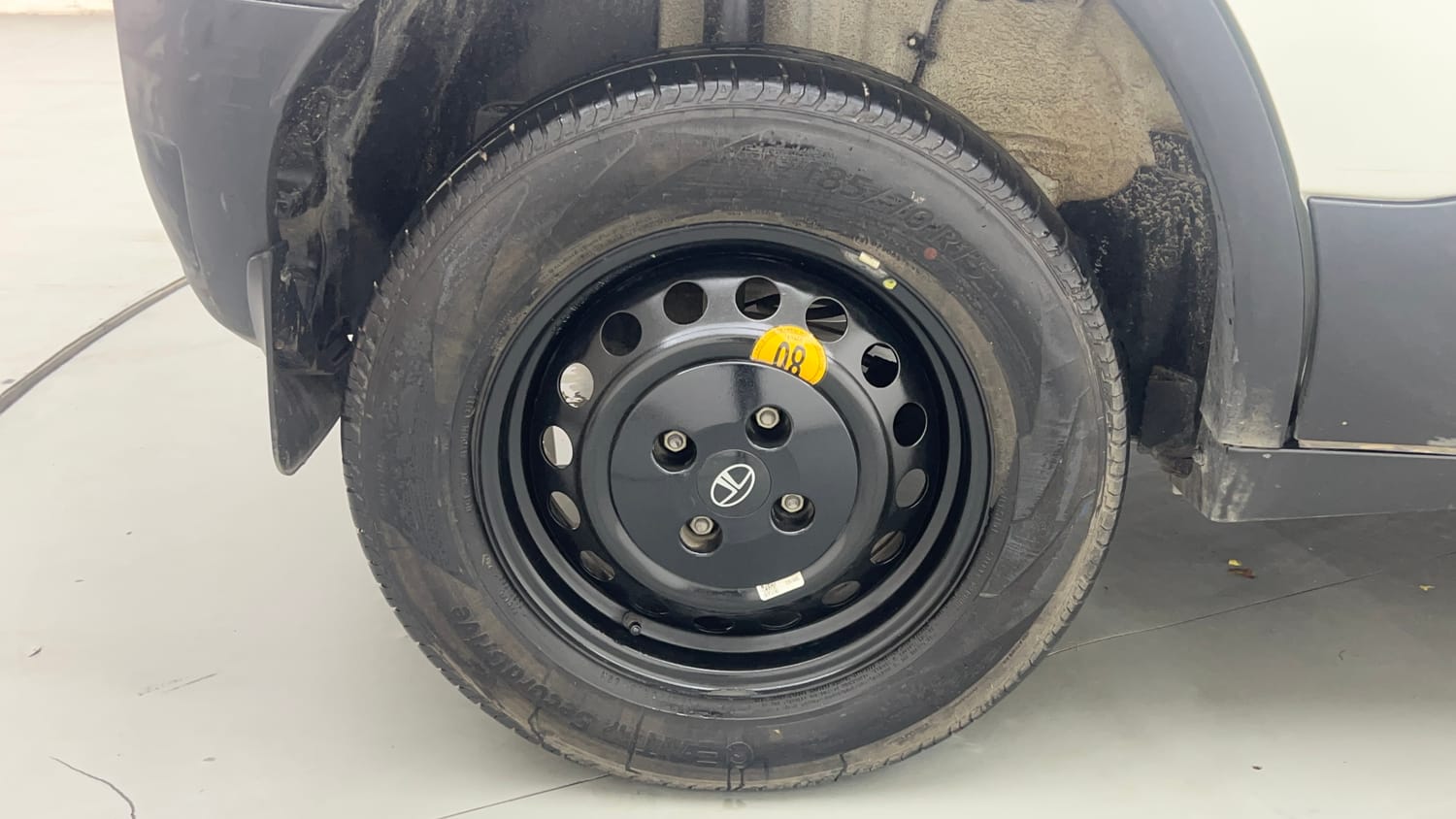 Used 2024 Tata Punch Pure MT Petrol Manual tyres RIGHT REAR TYRE RIM VIEW