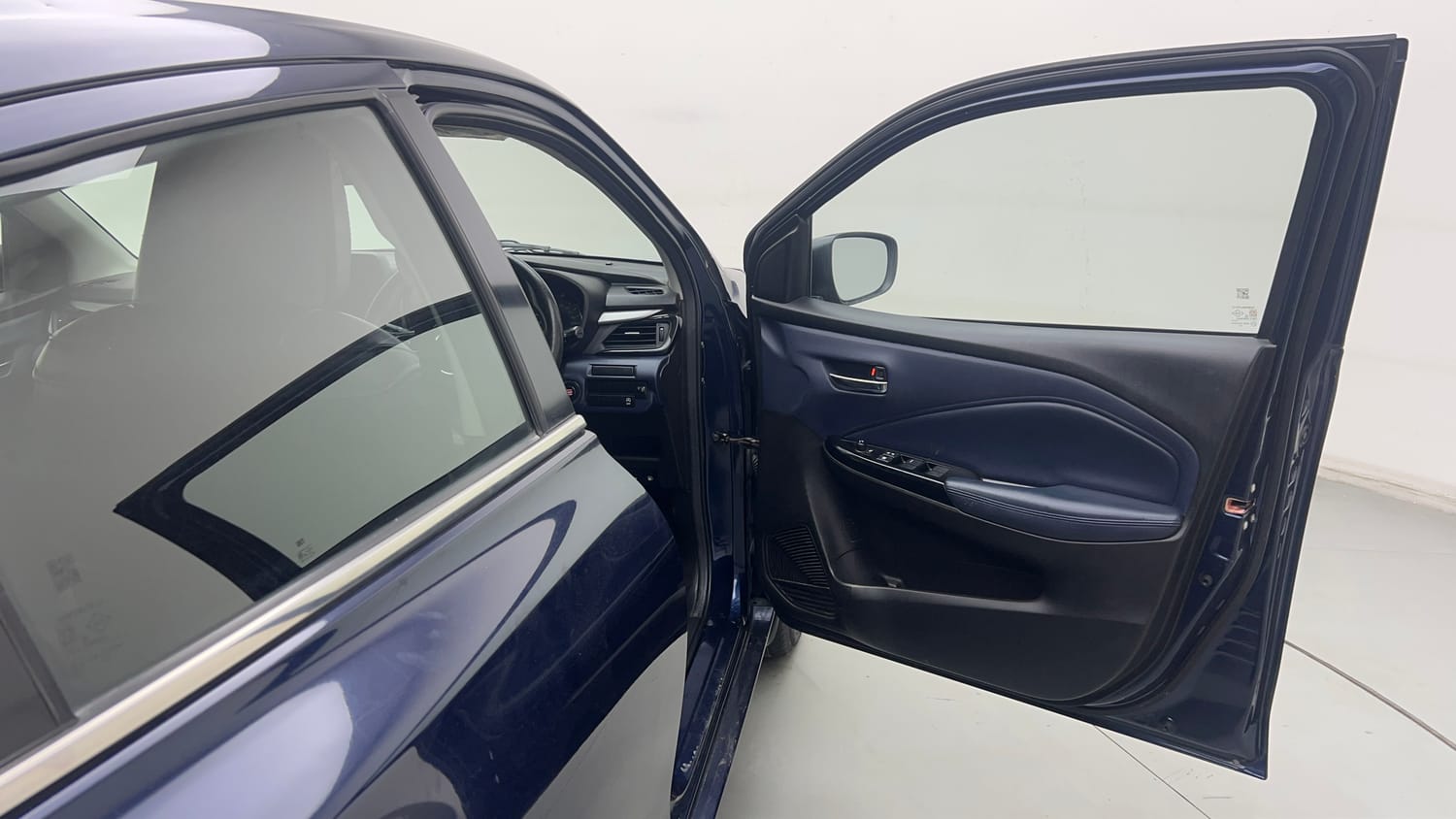 Used 2022 Maruti Suzuki Baleno Zeta MT Petrol Manual interior RIGHT FRONT DOOR OPEN VIEW