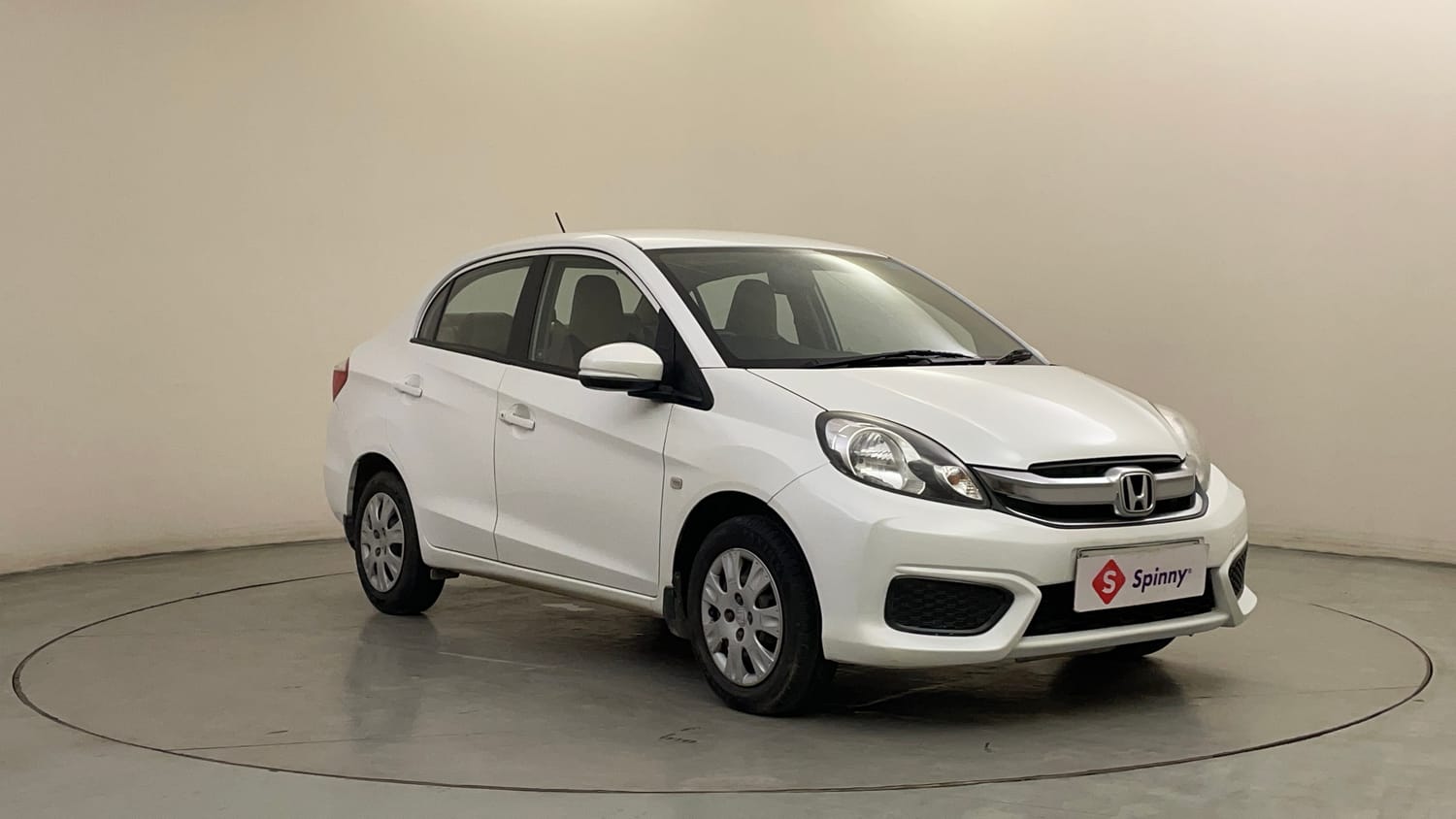 Used 2018 Honda Amaze 1.2 S i-VTEC Opt Petrol Manual exterior RIGHT FRONT CORNER VIEW