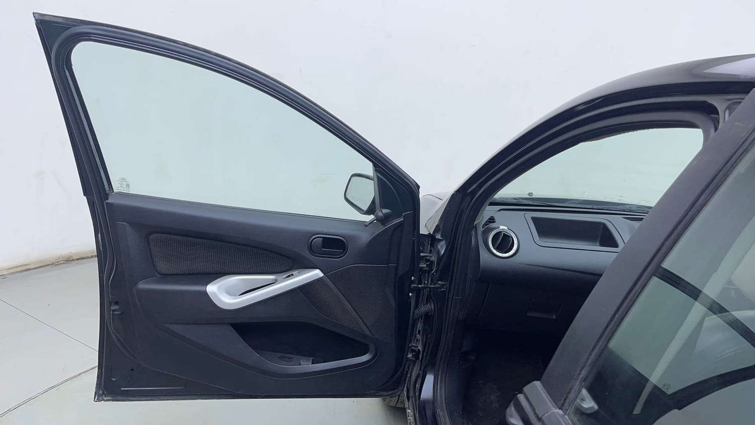 Used 2013 Ford Figo Duratec Petrol ZXI 1.2 Petrol Manual interior LEFT FRONT DOOR OPEN VIEW