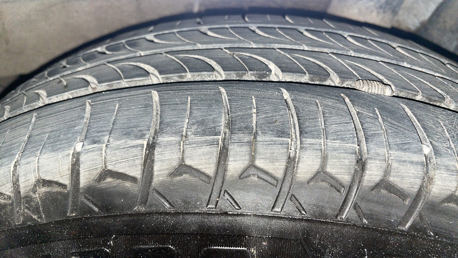 Used 2014 Hyundai Xcent S 1.2 (O) Petrol Manual tyres LEFT REAR TYRE TREAD VIEW