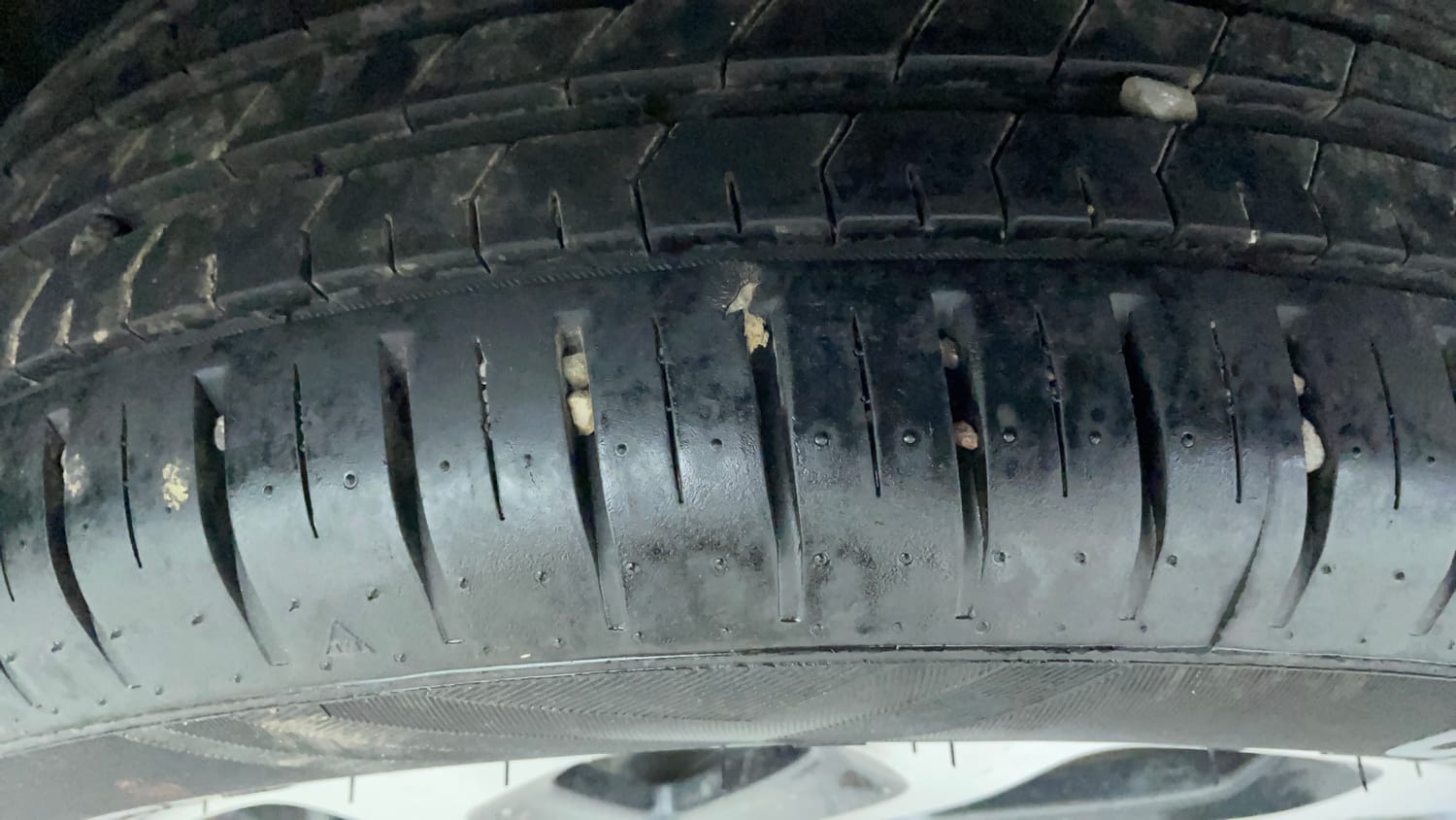 Used 2024 Maruti Suzuki Baleno Alpha MT Petrol Manual tyres RIGHT REAR TYRE TREAD VIEW