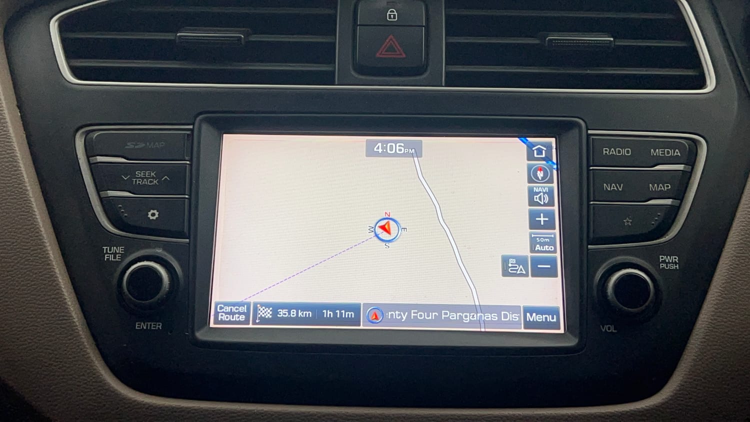 Used 2020 Hyundai Elite i20 Sportz Plus 1.2 Petrol Manual top_features GPS navigation system