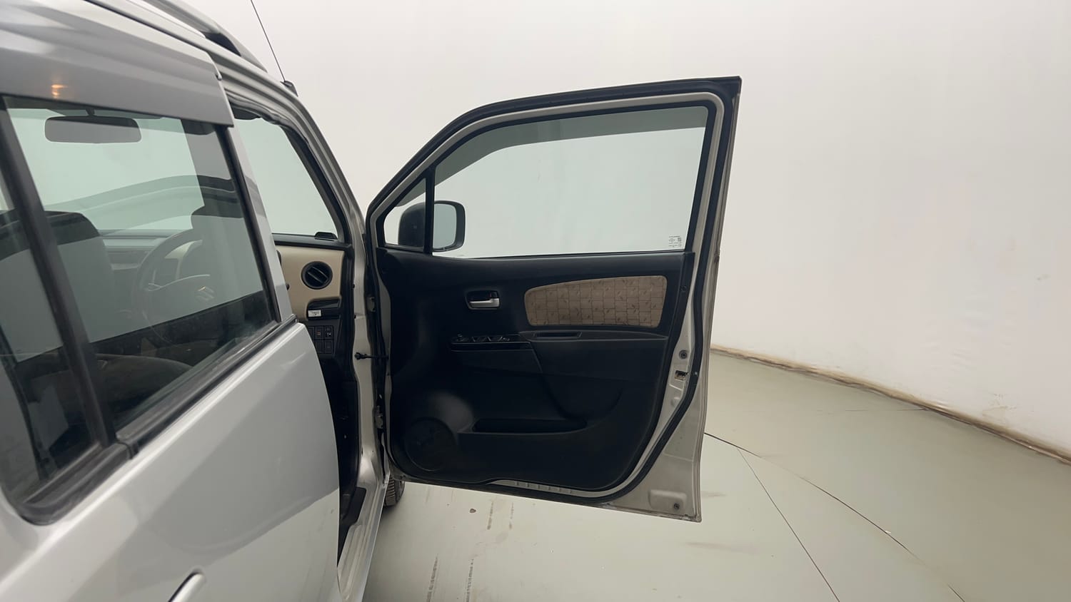Used 2017 Maruti Suzuki Wagon R VXI Petrol Manual interior RIGHT FRONT DOOR OPEN VIEW