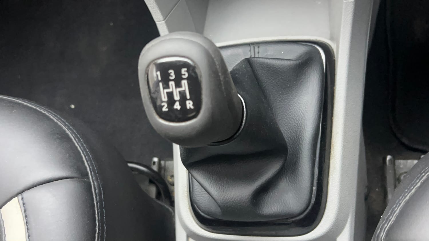 Used 2020 Tata Tiago XT Petrol Manual interior GEAR  KNOB VIEW