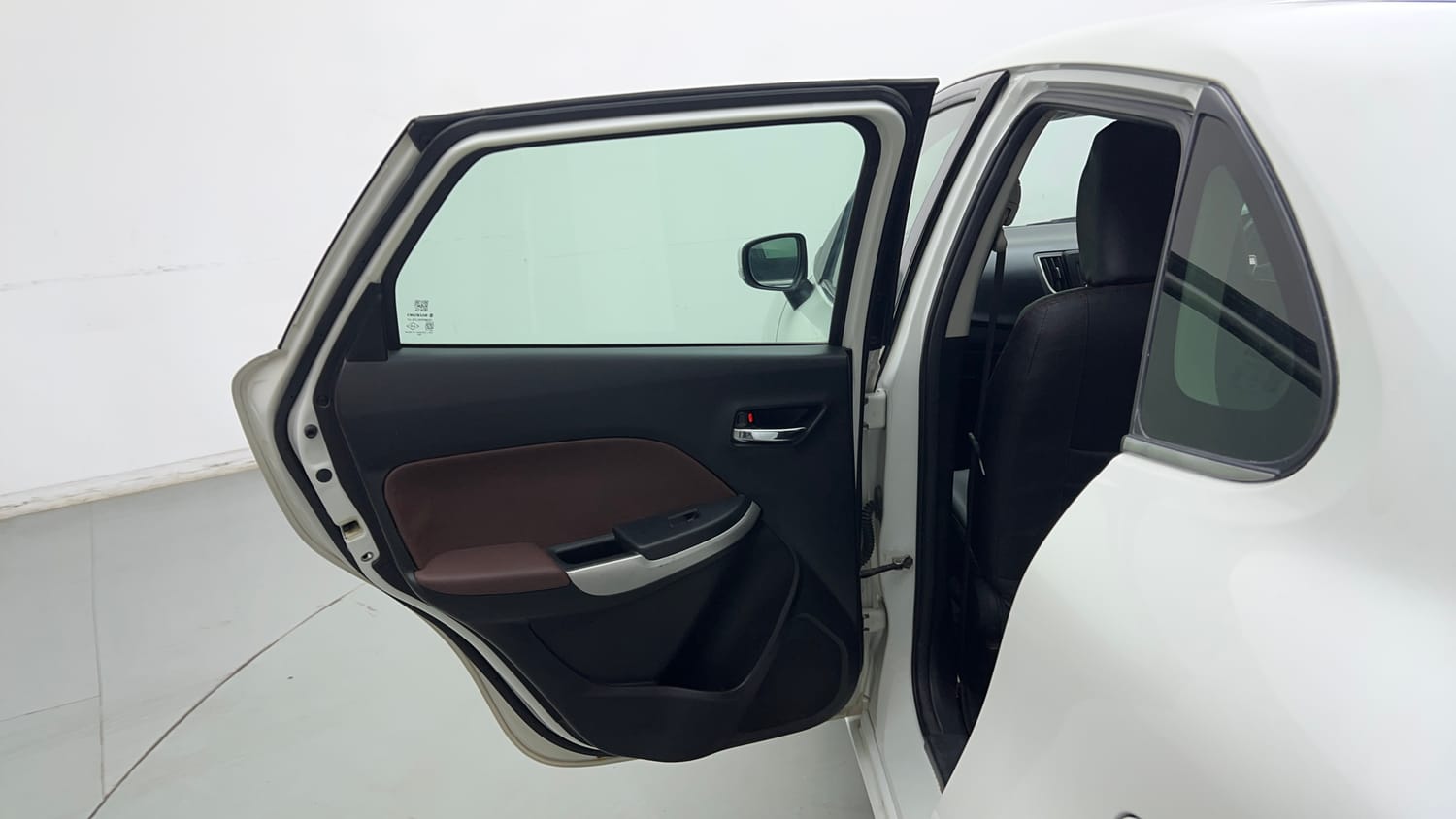 Used 2017 Maruti Suzuki Baleno Zeta 1.2 Petrol Manual interior LEFT REAR DOOR OPEN VIEW